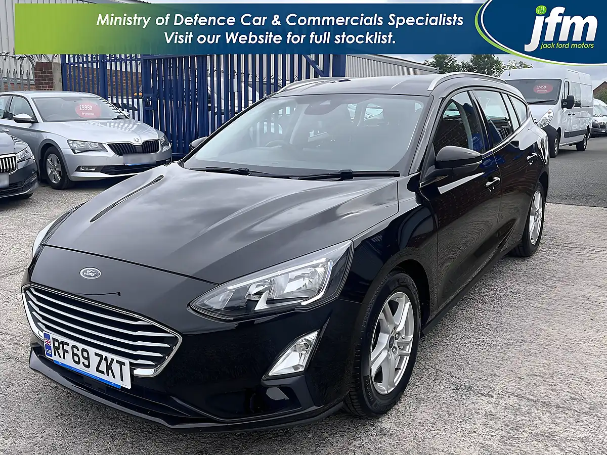Used 2019 Ford Focus Zetec Shadow Black Mica - Interior and Exterior details 10