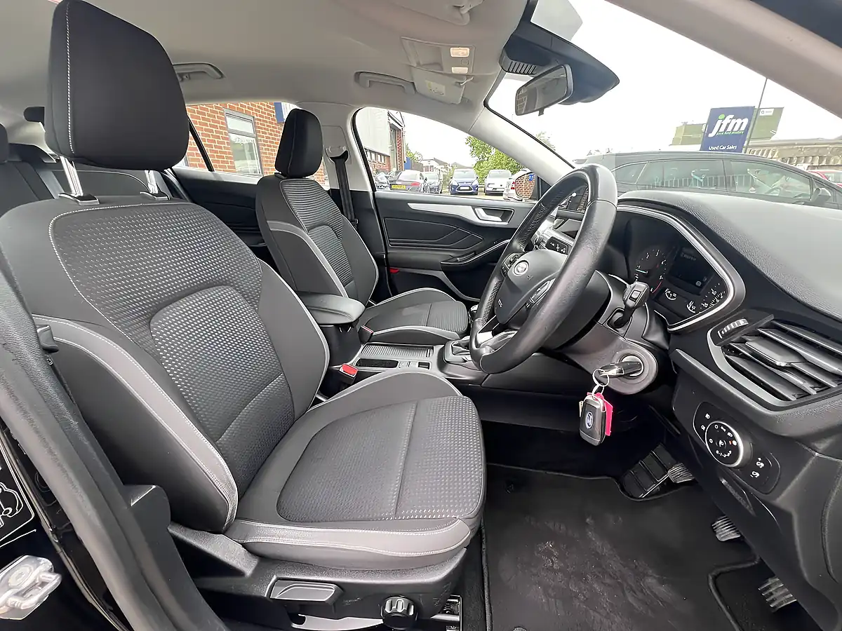 Used 2019 Ford Focus Zetec Shadow Black Mica - Interior and Exterior details 3