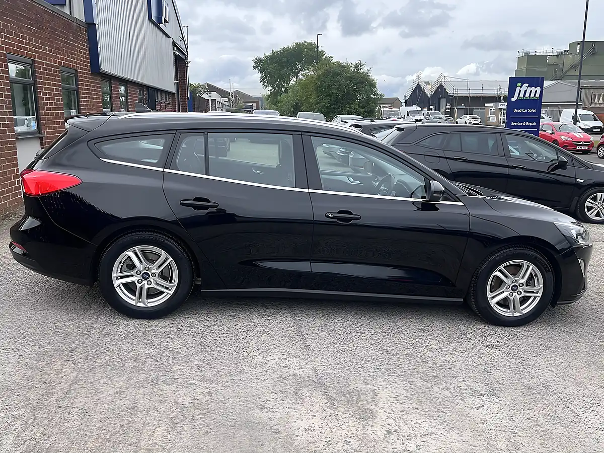 Used 2019 Ford Focus Zetec Shadow Black Mica - Interior and Exterior details 5