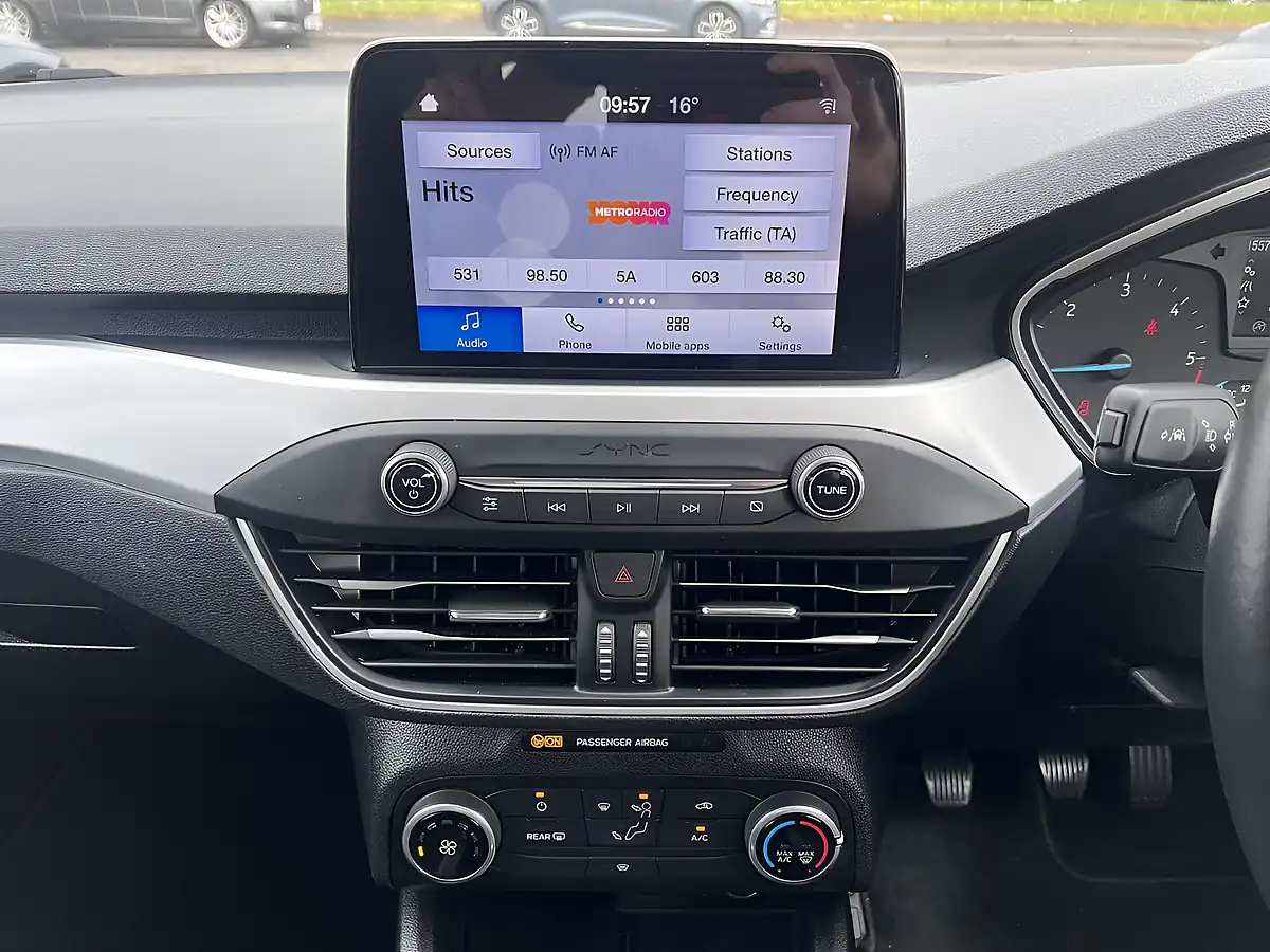 Used 2019 Ford Focus Zetec Shadow Black Mica - Interior and Exterior details 14
