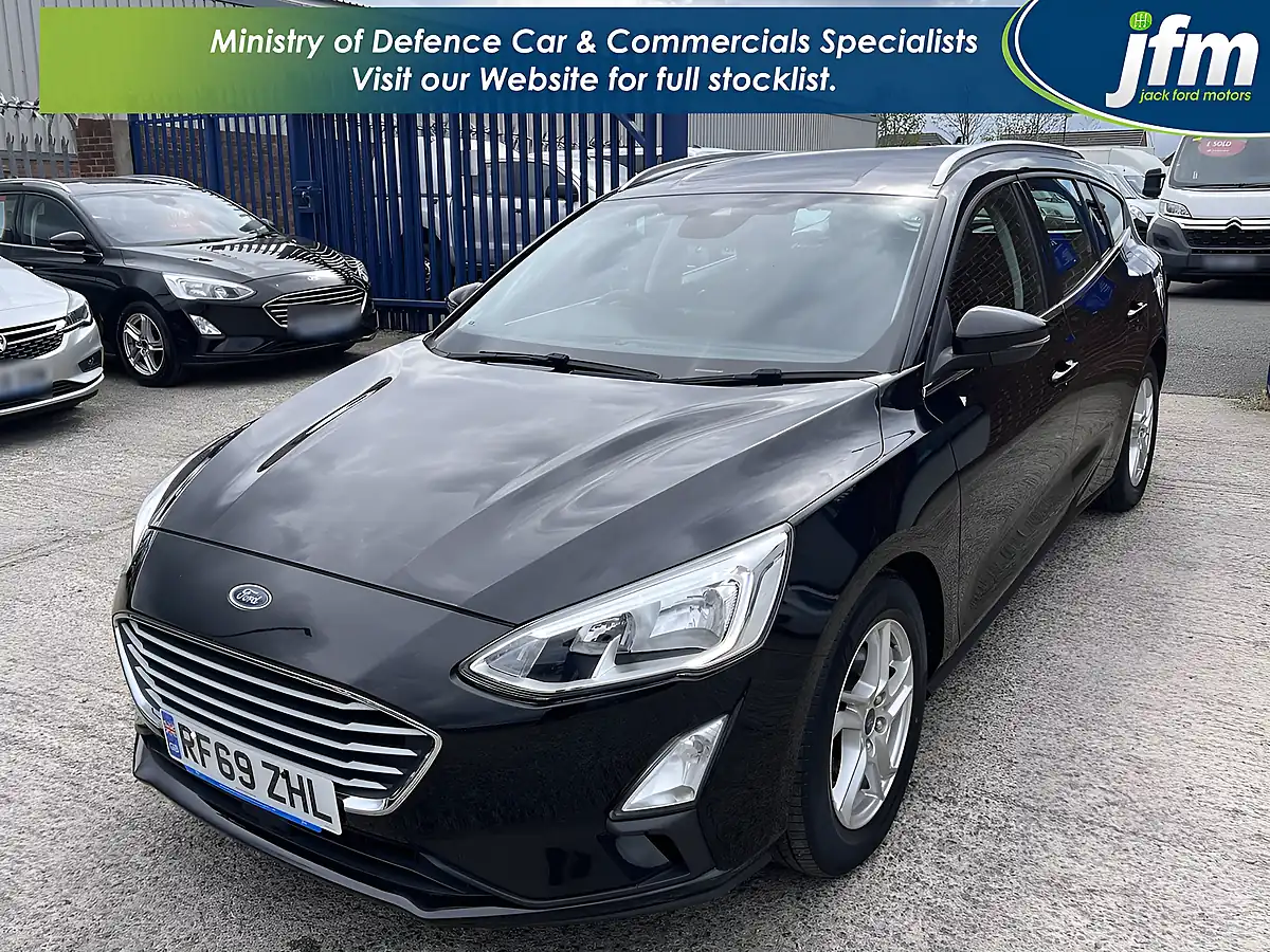 Used 2019 Ford Focus Zetec Shadow Black Mica - Interior and Exterior details 10