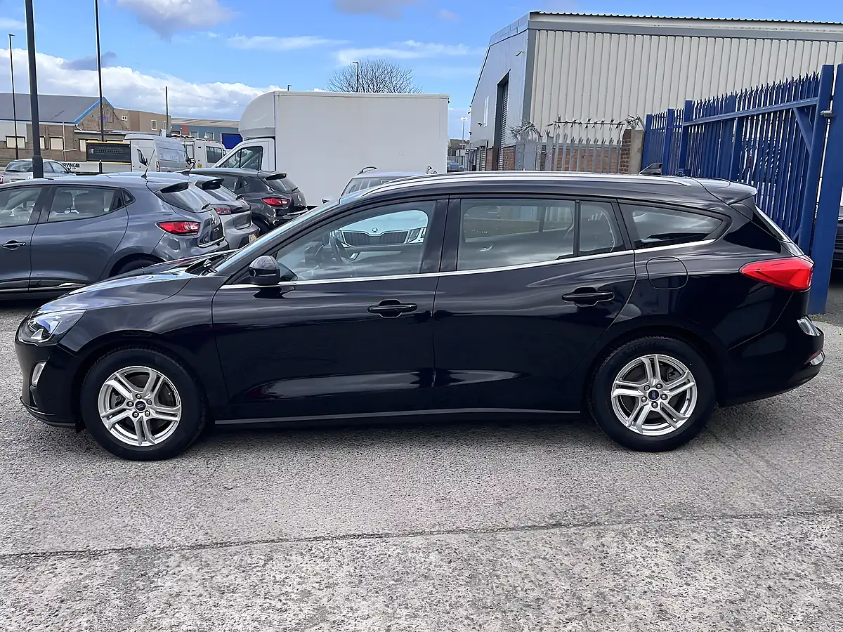 Used 2019 Ford Focus Zetec Shadow Black Mica - Interior and Exterior details 8