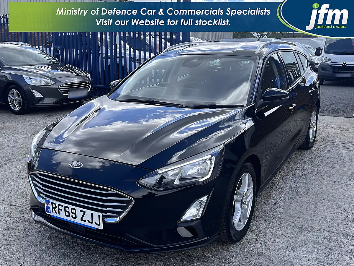 Used 2019 Ford Focus Zetec Shadow Black Mica - Interior and Exterior details 10