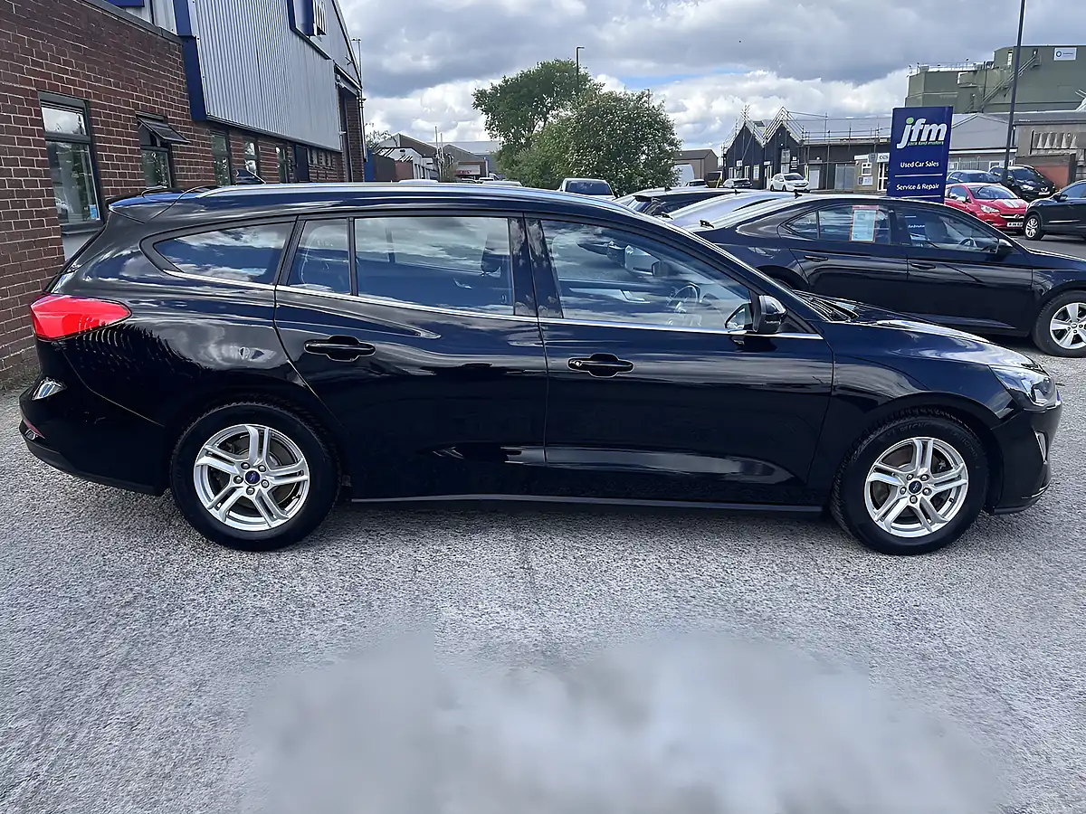 Used 2019 Ford Focus Zetec Shadow Black Mica - Interior and Exterior details 5