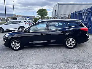 Used 2019 Ford Focus Zetec Shadow Black Mica - Interior and Exterior details 9
