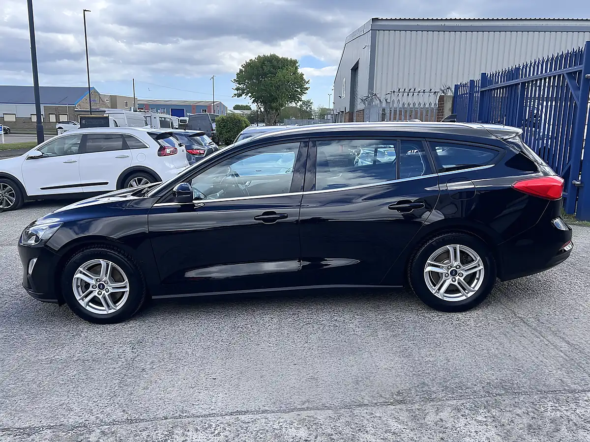 Used 2019 Ford Focus Zetec Shadow Black Mica - Interior and Exterior details 9