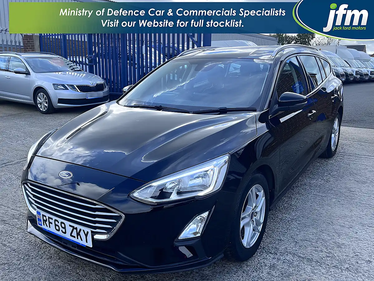 Used 2019 Ford Focus Zetec Shadow Black Mica Met - Interior and Exterior details 10