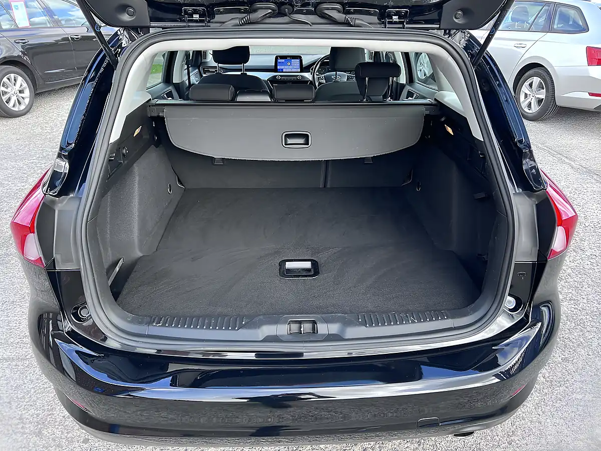 Used 2019 Ford Focus Zetec Shadow Black Mica Met - Interior and Exterior details 16