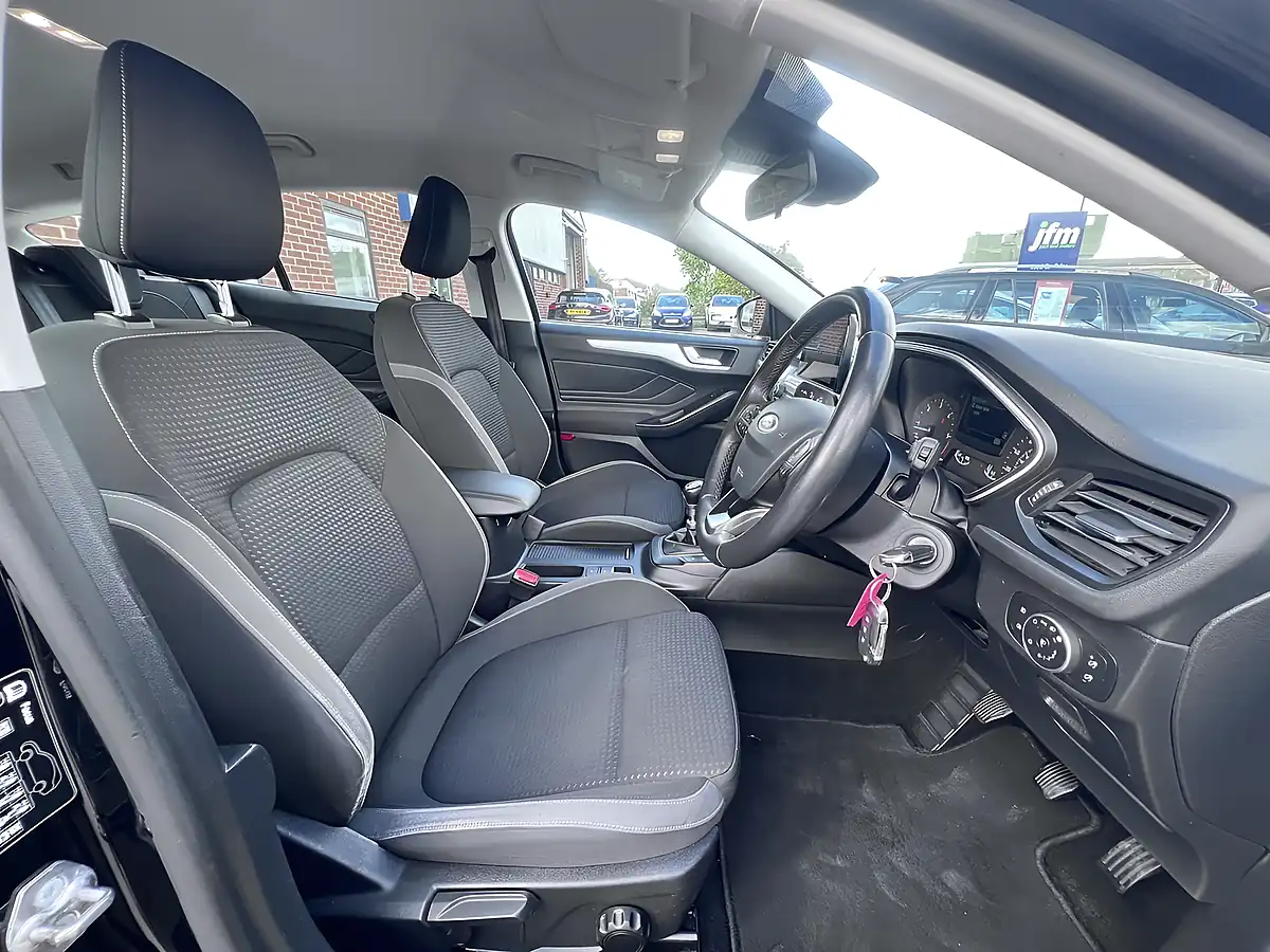 Used 2019 Ford Focus Zetec Shadow Black Mica Met - Interior and Exterior details 3