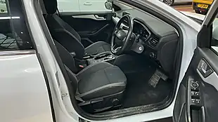 Used 2019 Ford Focus Zetec White - Interior and Exterior details 7