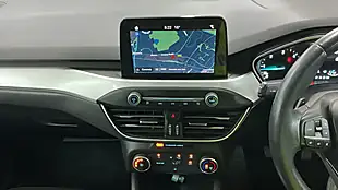 Used 2019 Ford Focus Zetec White - Interior and Exterior details 8