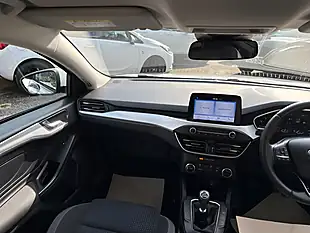 Used 2019 Ford Focus Zetec White - Interior and Exterior details 16