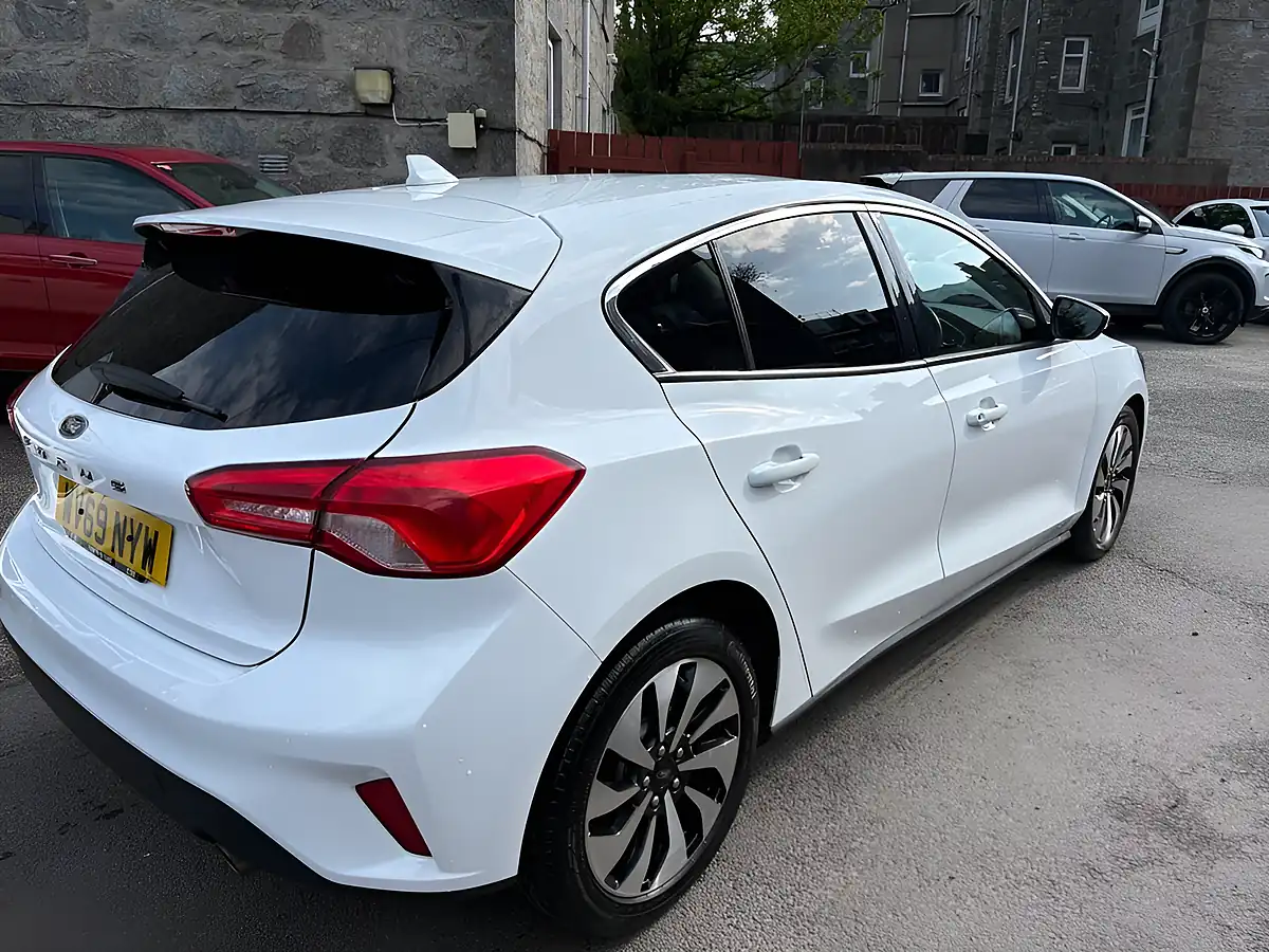Used 2019 Ford Focus Zetec White - Interior and Exterior details 7