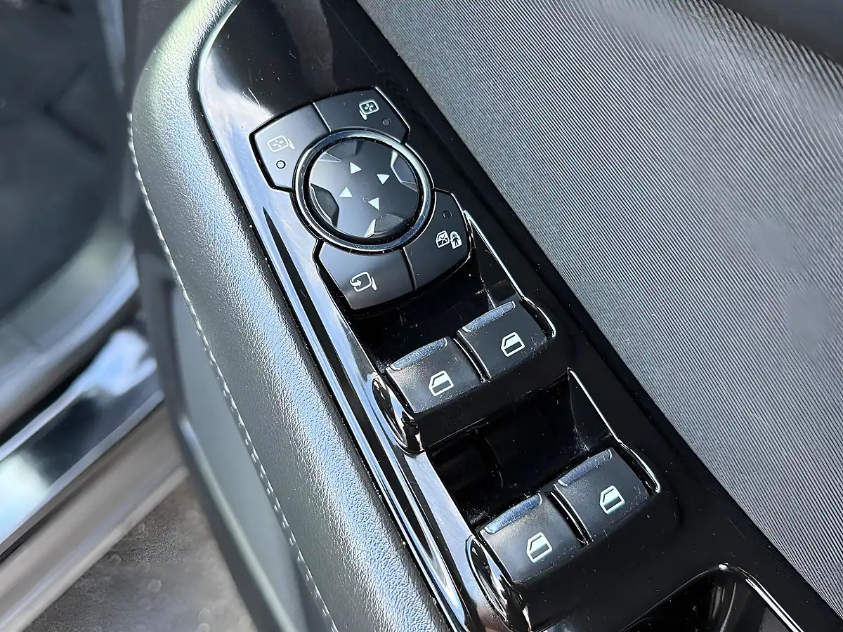 Used 2019 Ford Galaxy Titanium Black - Interior and Exterior details 15