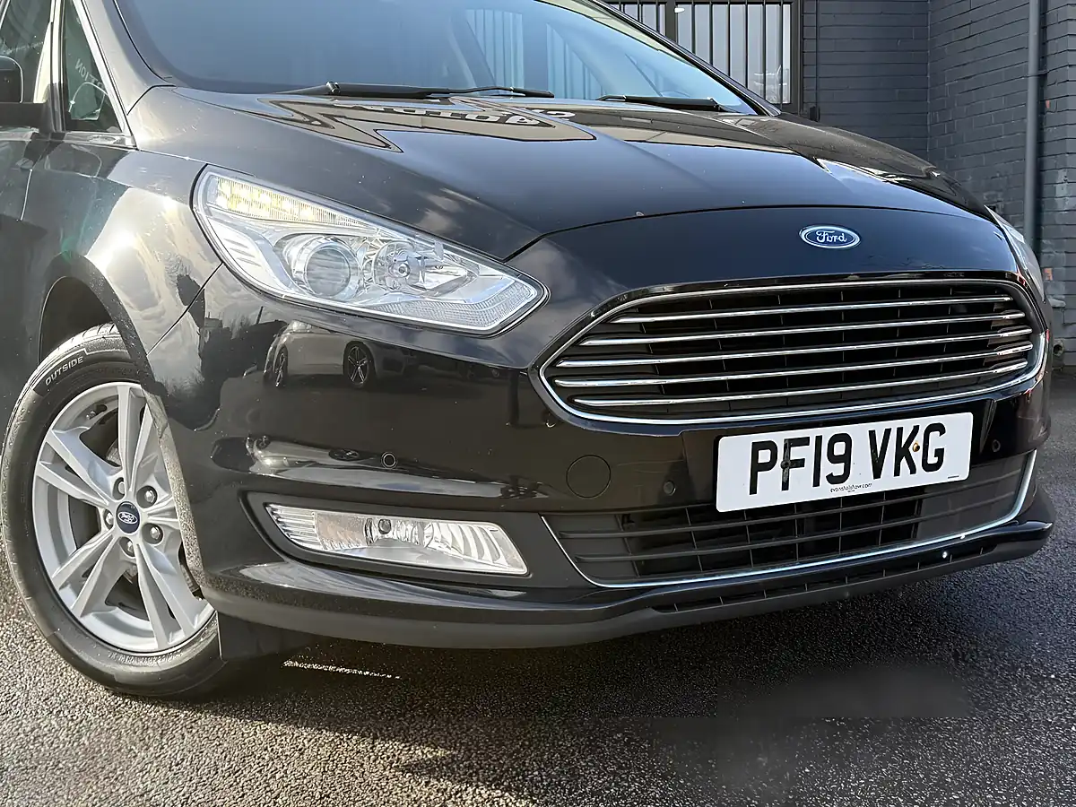 Used 2019 Ford Galaxy Titanium Black - Interior and Exterior details 5