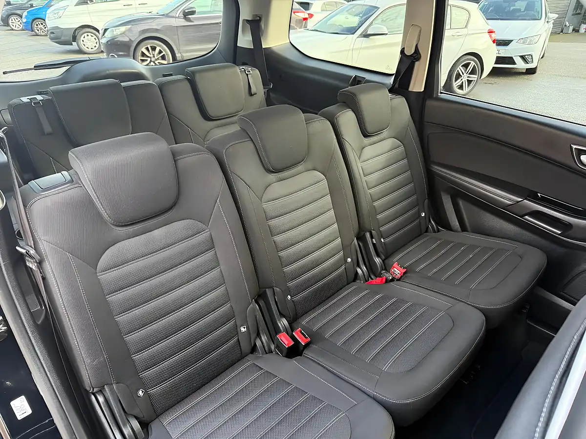 Used 2019 Ford Galaxy Titanium Grey - Interior and Exterior details 13