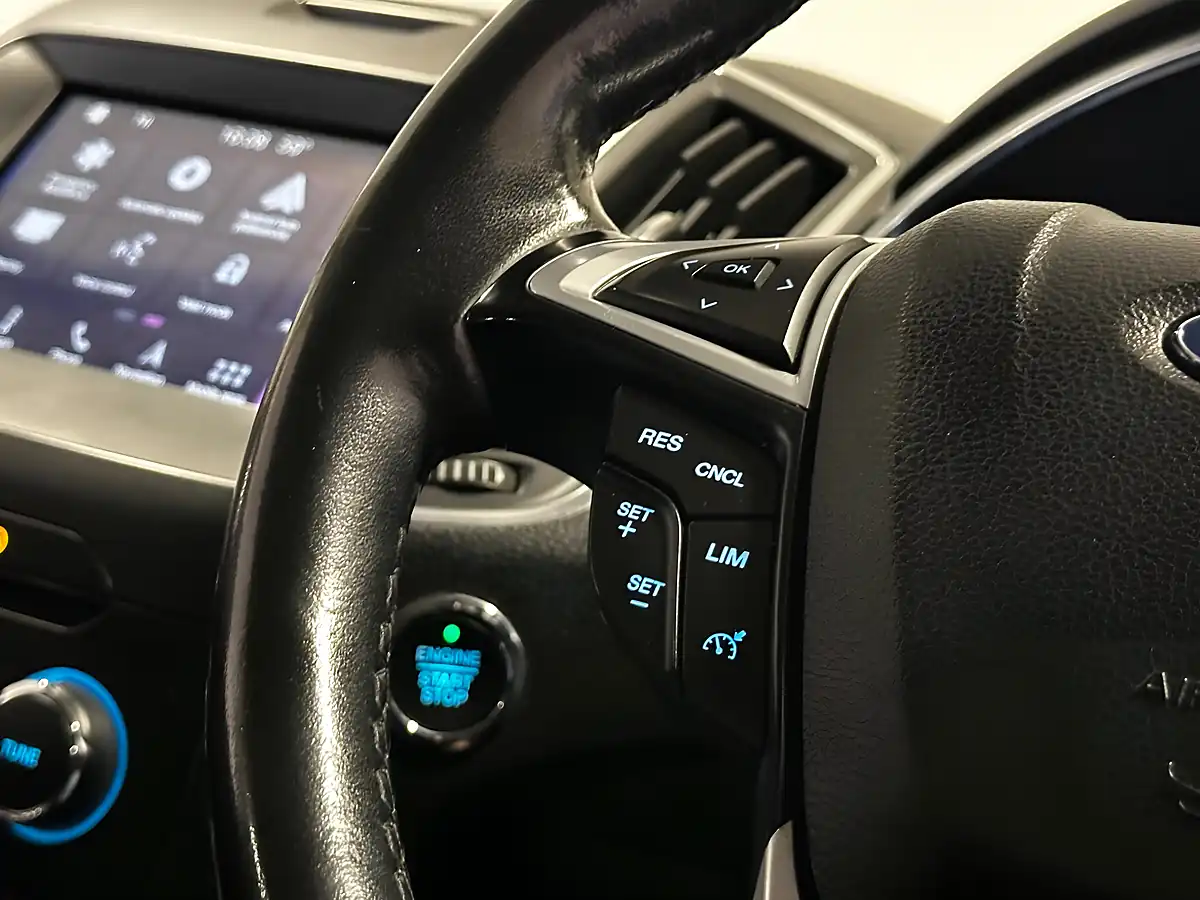 Used 2019 Ford Galaxy Titanium Moondust Silver - Interior and Exterior details 16