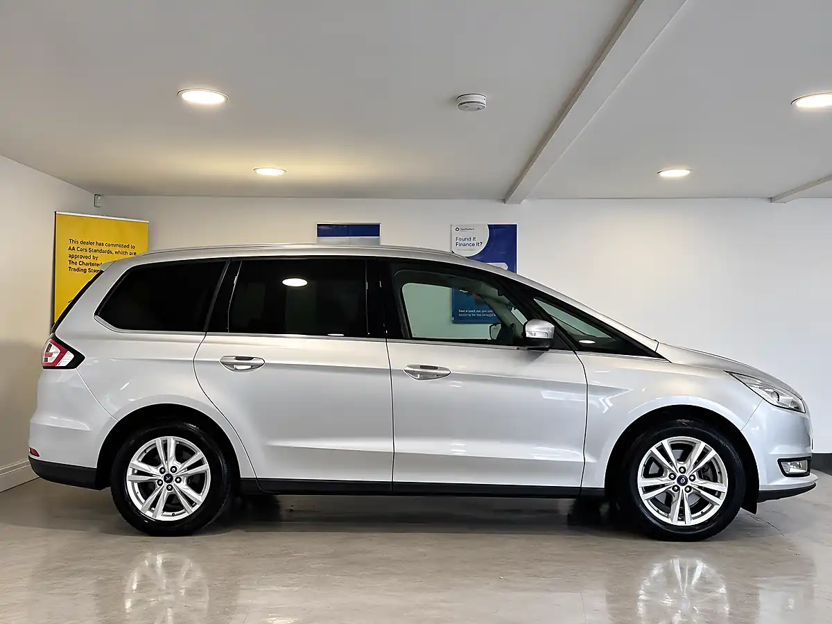 Used 2019 Ford Galaxy Titanium Moondust Silver - Interior and Exterior details 6