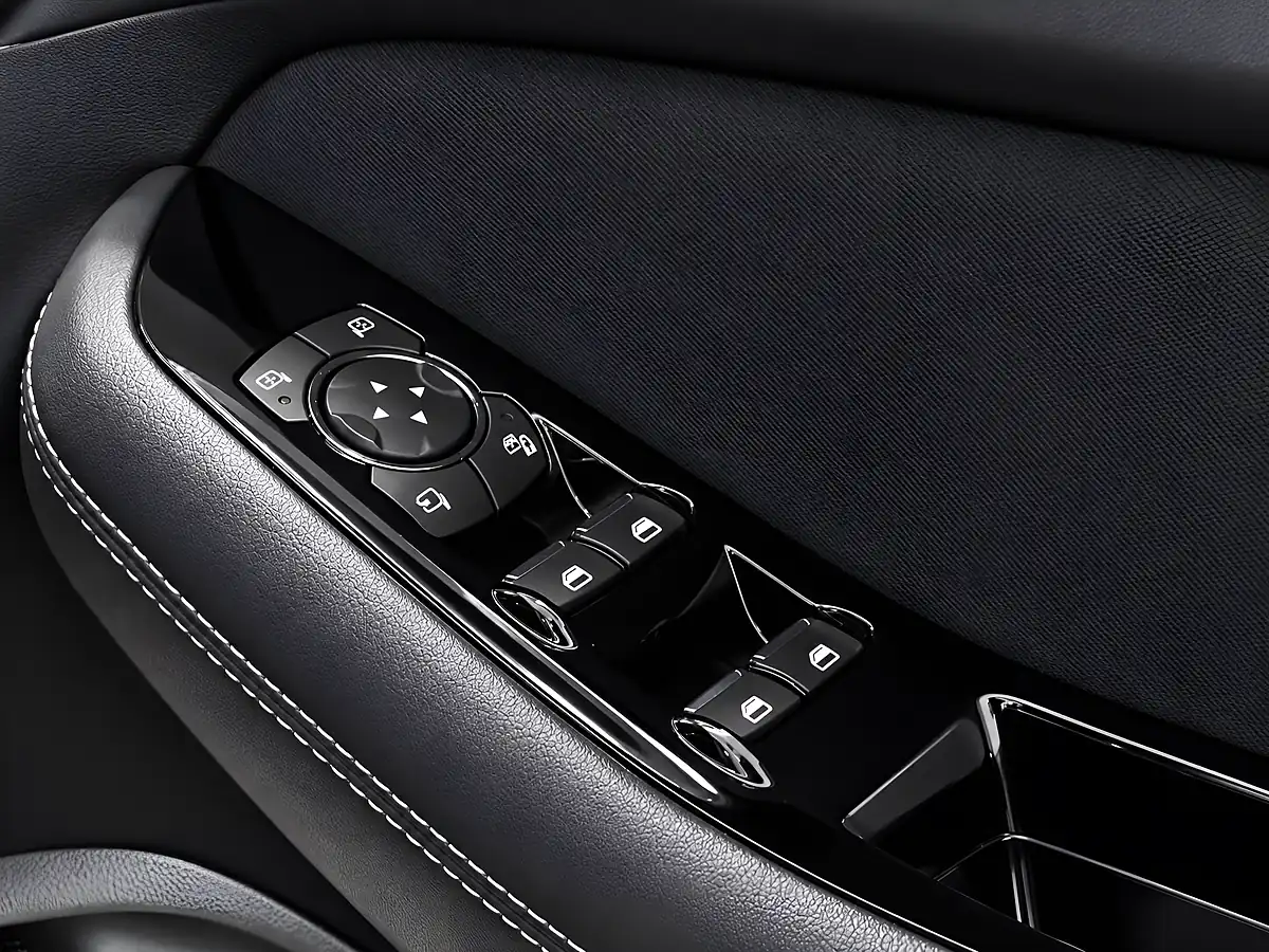 Used 2019 Ford Galaxy Titanium Moondust Silver - Interior and Exterior details 9