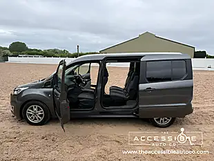 Used 2019 Ford Grand Tourneo Connect Titanium Grey - Interior and Exterior details 5