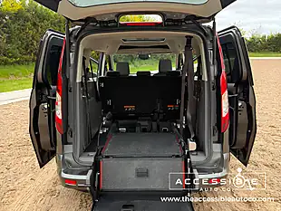 Used 2019 Ford Grand Tourneo Connect Titanium Grey - Interior and Exterior details 8