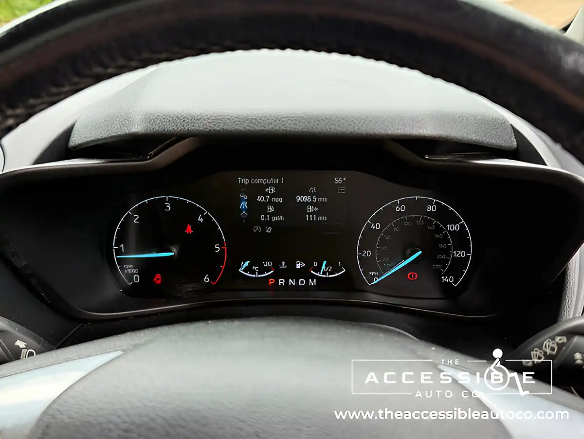 Used 2019 Ford Grand Tourneo Connect Titanium Grey - Interior and Exterior details 14