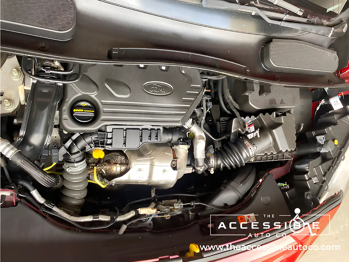 Used 2019 Ford Grand Tourneo Connect Titanium Red - Interior and Exterior details 18