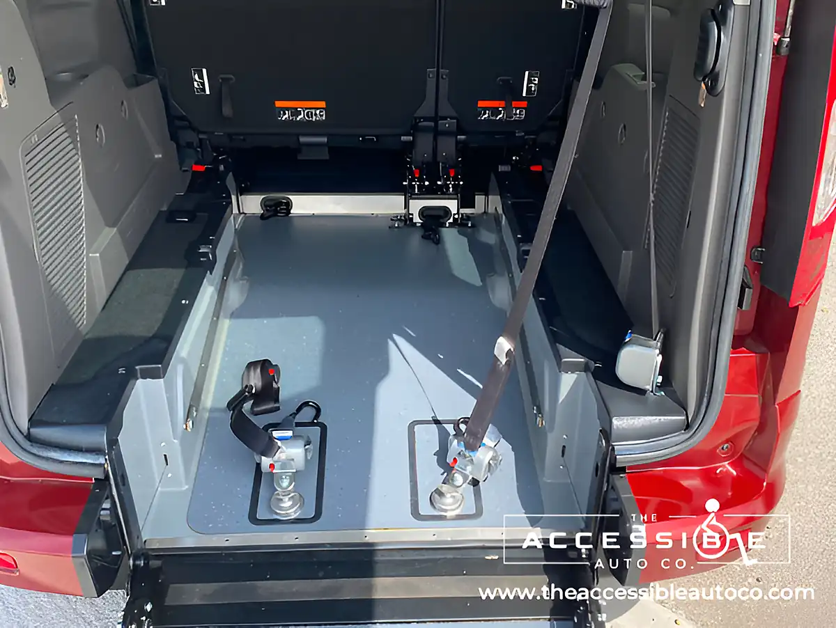 Used 2019 Ford Grand Tourneo Connect Titanium Red - Interior and Exterior details 11