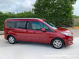 Used 2019 Ford Grand Tourneo Connect Titanium Red - Interior and Exterior details 3