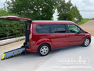 Used 2019 Ford Grand Tourneo Connect Titanium Red - Interior and Exterior details 6