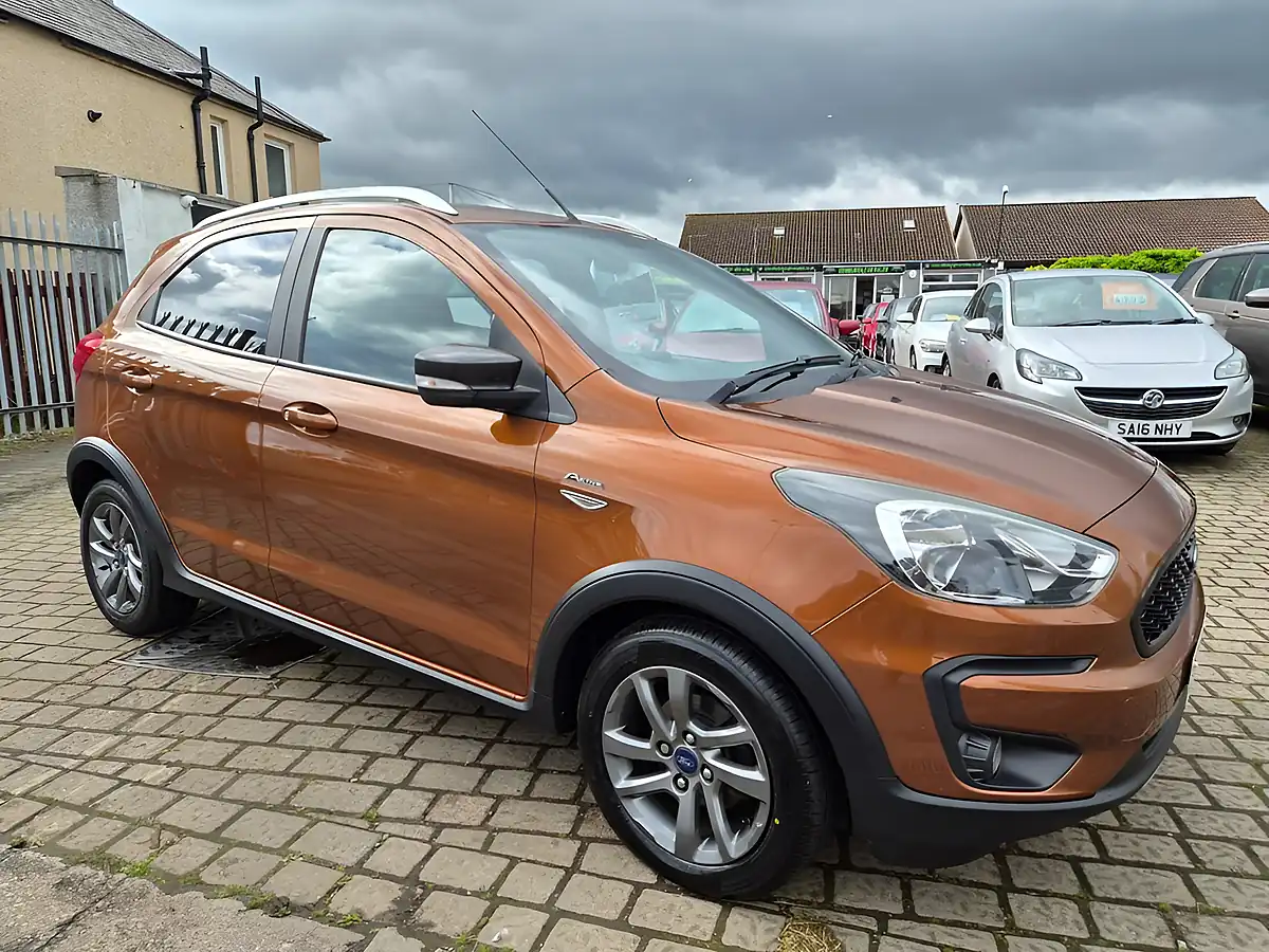 Used 2019 Ford Ka+ Active Bronze - Front View