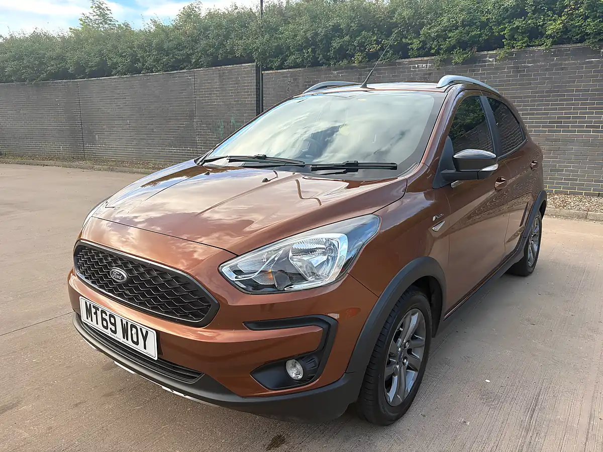 Used 2019 Ford Ka+ Active Bronze - Front View