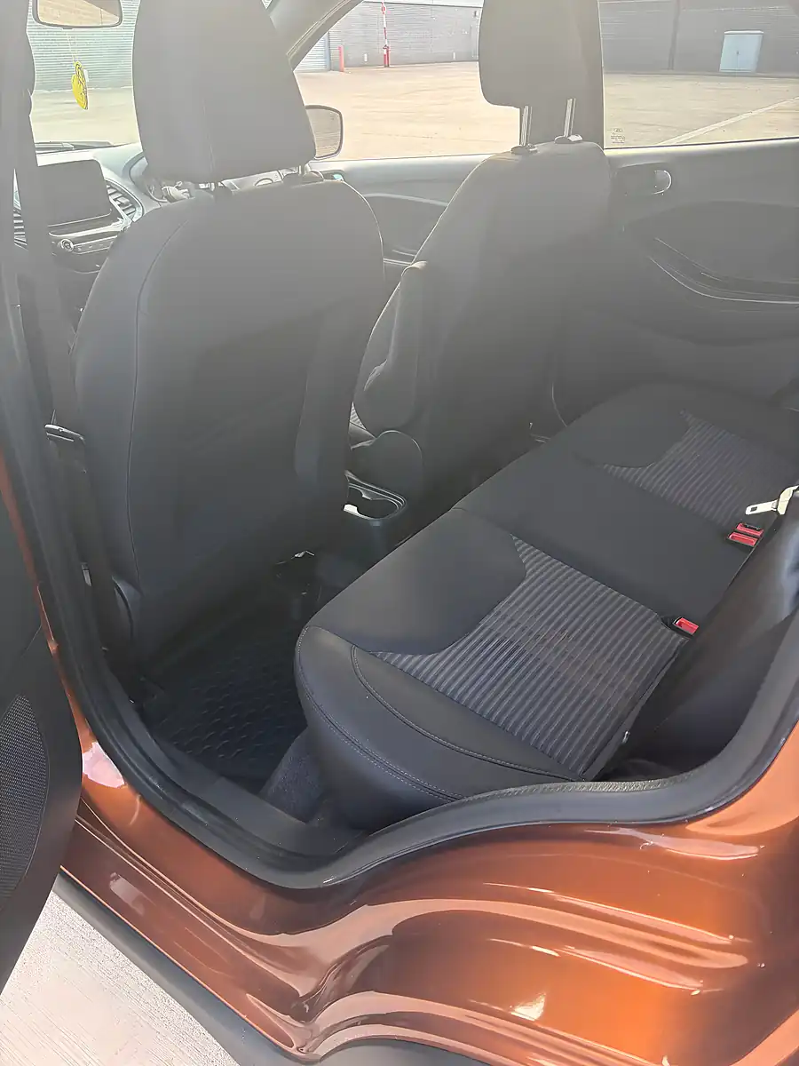 Used 2019 Ford Ka+ Active Bronze - Interior and Exterior details 10