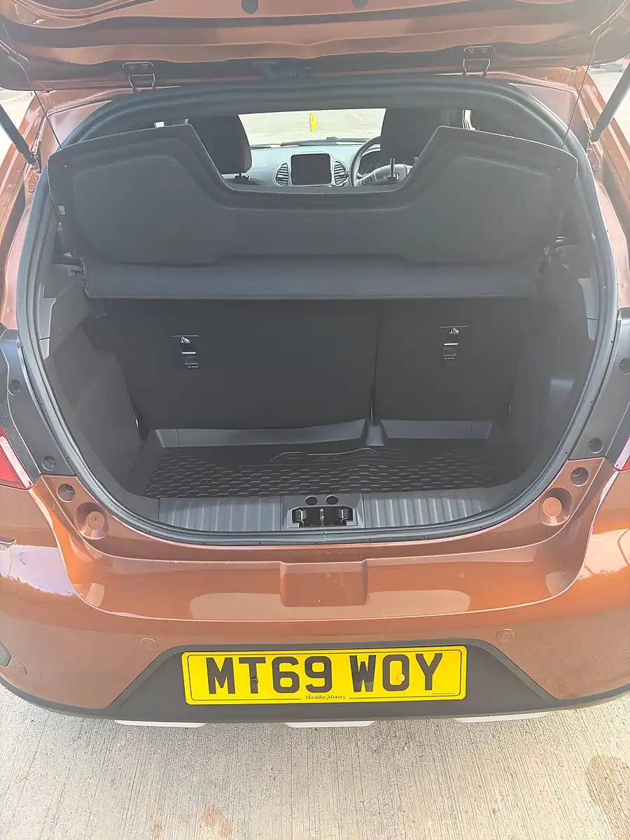 Used 2019 Ford Ka+ Active Bronze - Interior and Exterior details 9