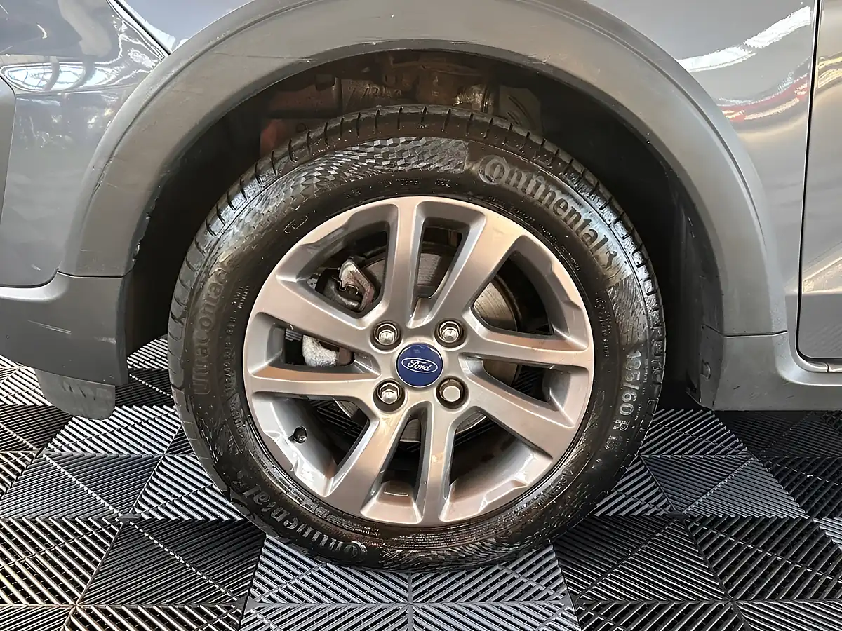 Used 2019 Ford Ka+ Active Smoke Grey - Interior and Exterior details 9