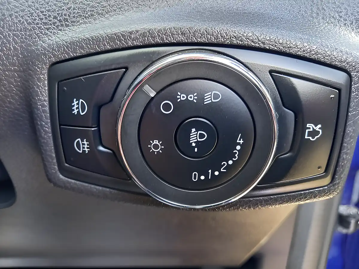 Used 2019 Ford Ka+ Zetec Blue - Interior and Exterior details 19