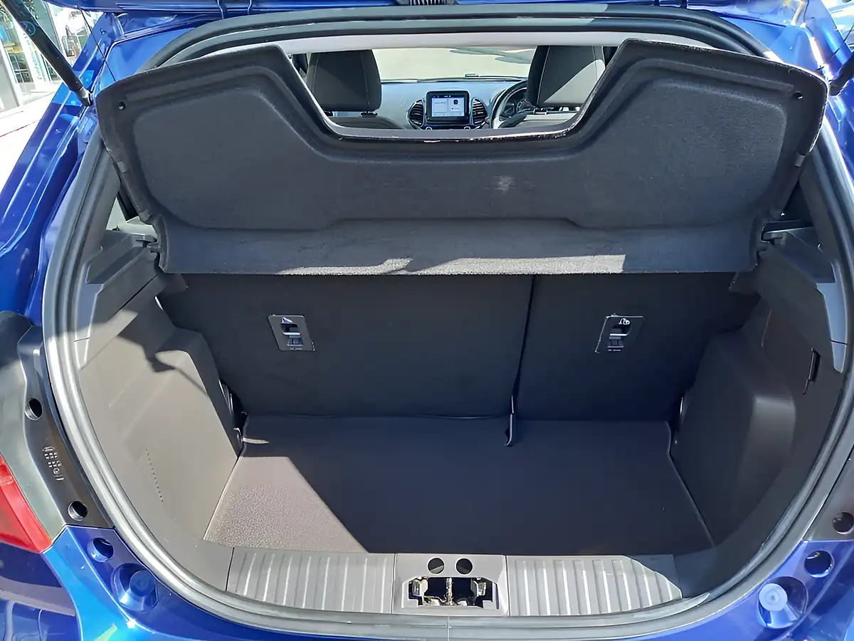 Used 2019 Ford Ka+ Zetec Blue - Interior and Exterior details 7