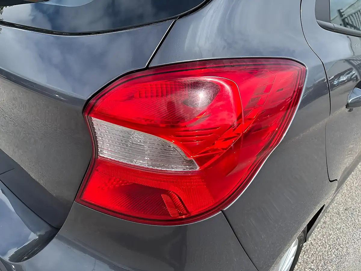 Used 2019 Ford Ka+ Zetec Grey - Interior and Exterior details 19