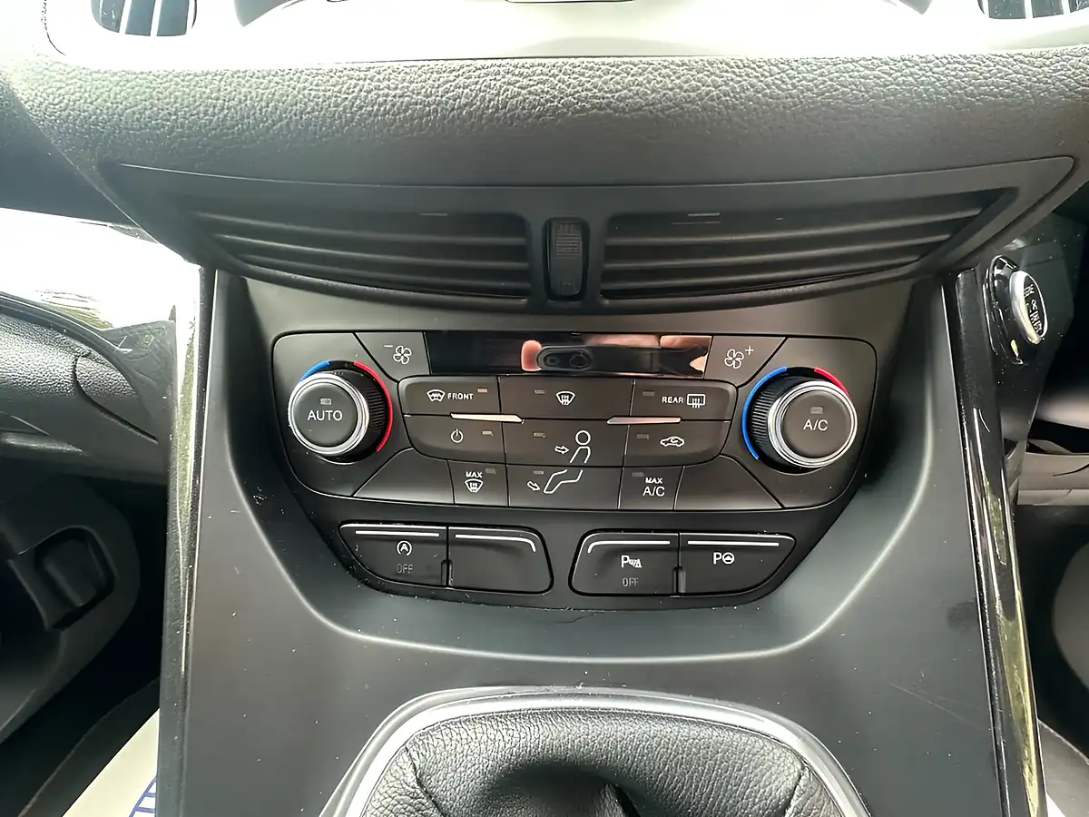 Used 2019 Ford Kuga ST-Line Black - Interior and Exterior details 14