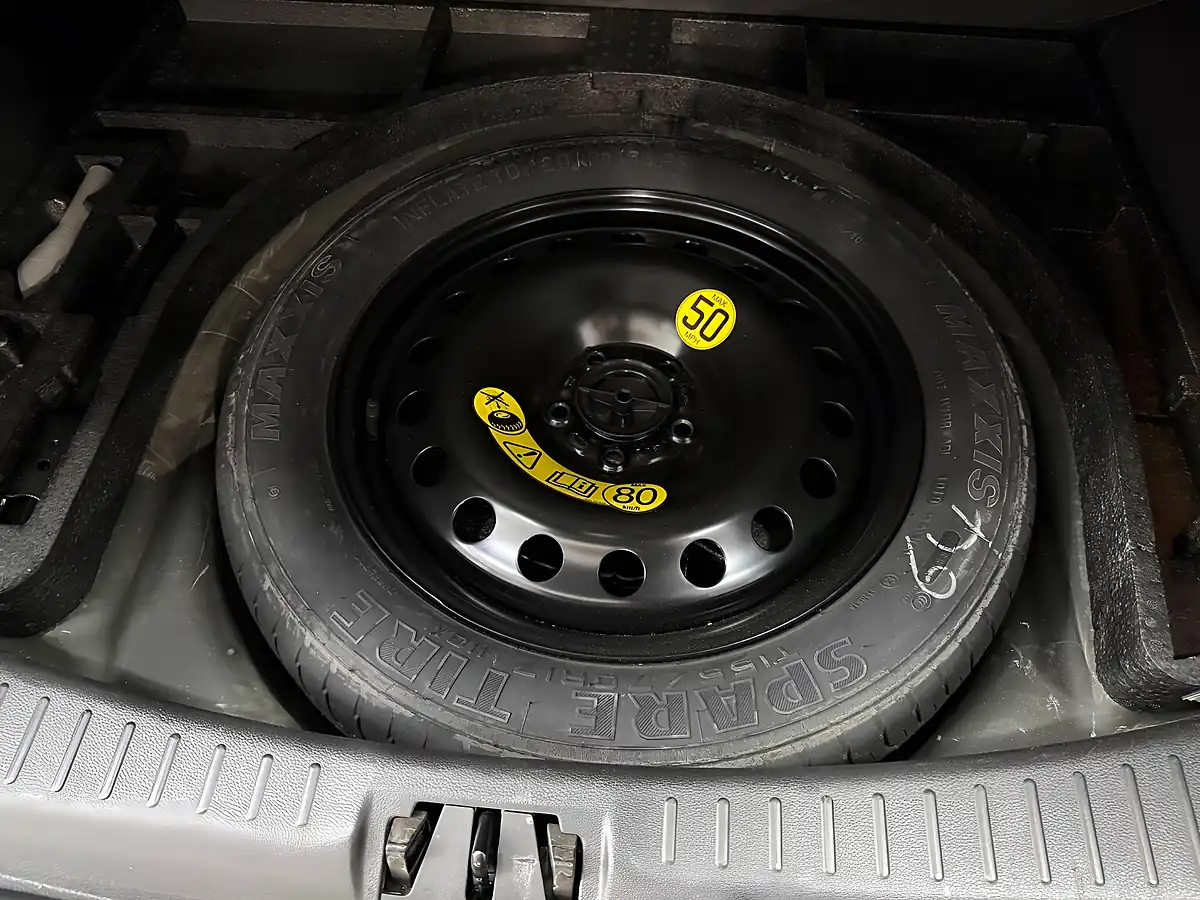 Used 2019 Ford Kuga ST-Line Black - Interior and Exterior details 14
