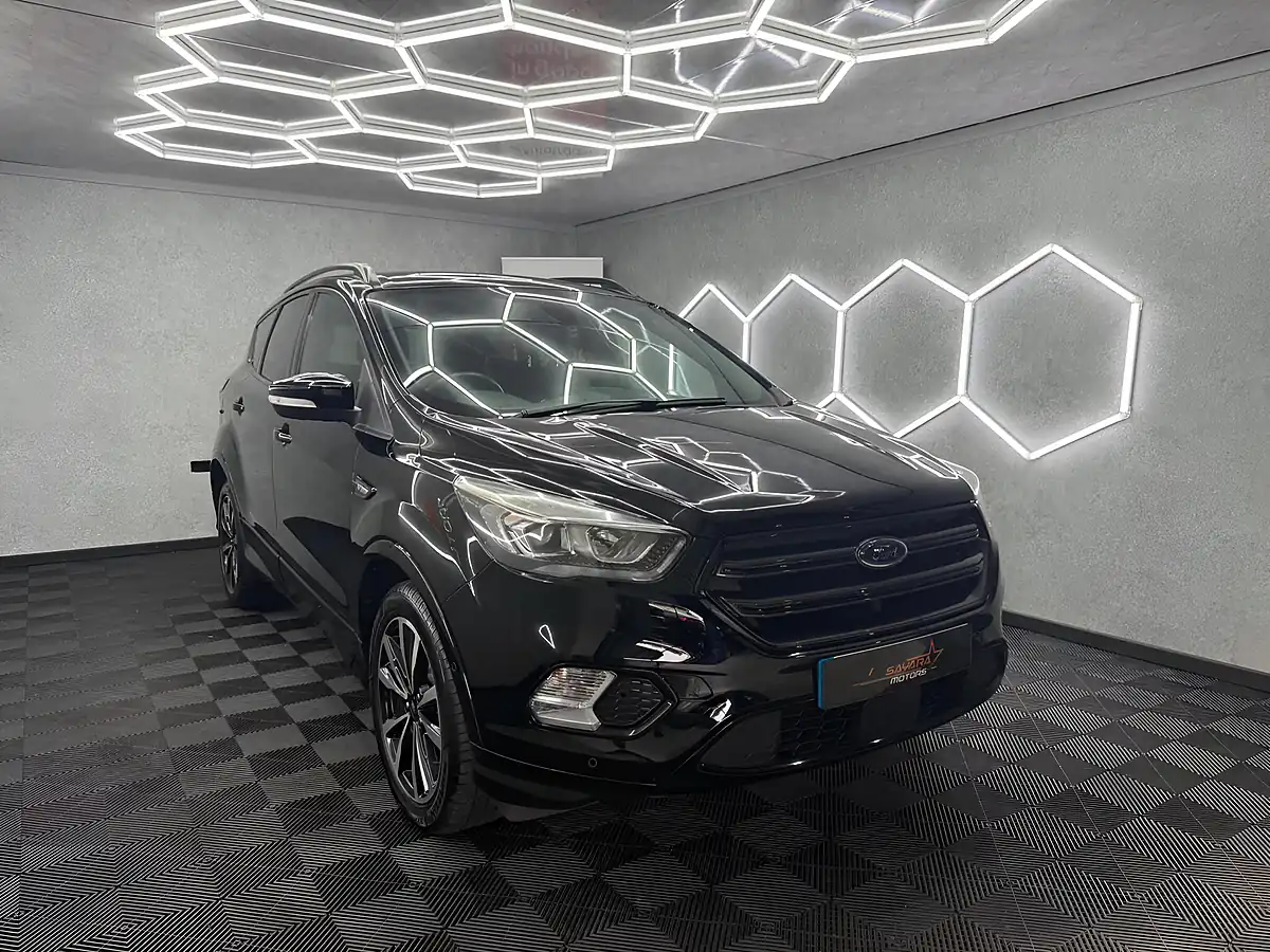 Used 2019 Ford Kuga ST-Line Black - Interior and Exterior details 4