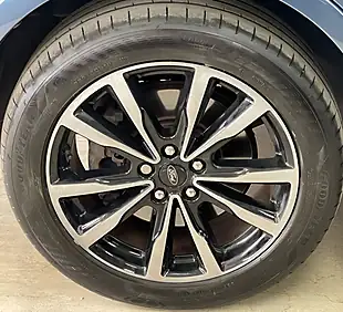 Used 2019 Ford Kuga ST-Line Chrome Blue - Interior and Exterior details 11