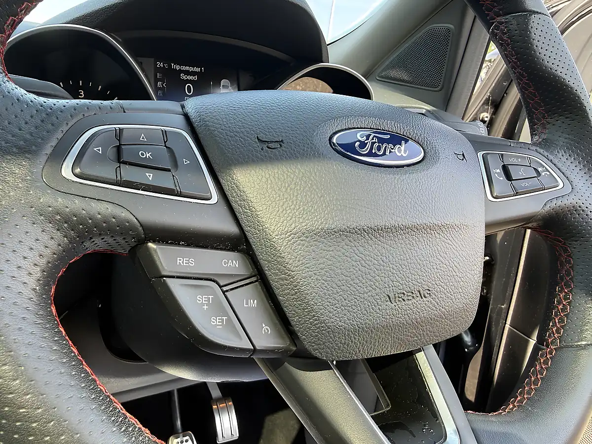 Used 2019 Ford Kuga ST-Line Edition Black - Interior and Exterior details 12