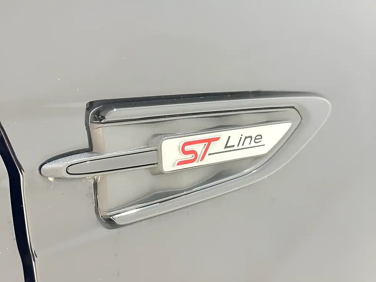 Used 2019 Ford Kuga ST-Line Edition Black - Interior and Exterior details 9