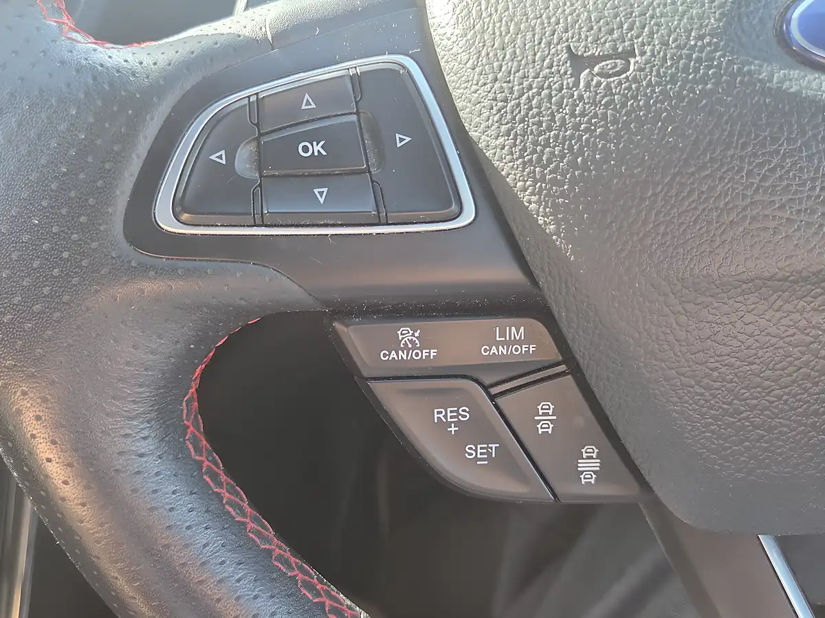 Used 2019 Ford Kuga ST-Line Edition Black - Interior and Exterior details 14