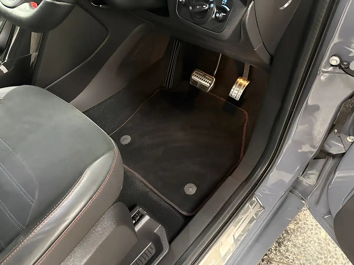 Used 2019 Ford Kuga ST-Line Edition Brown - Interior and Exterior details 4