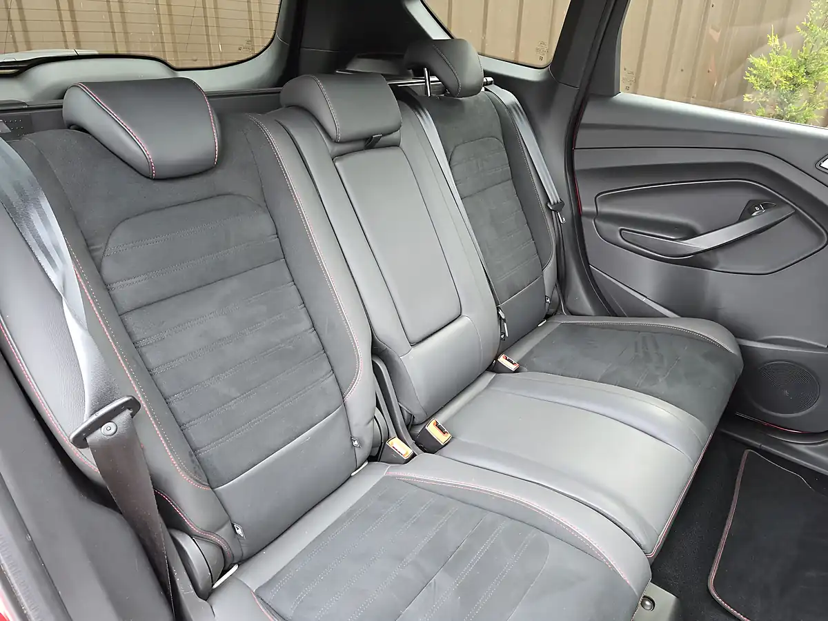 Used 2019 Ford Kuga ST-Line Edition Red - Interior and Exterior details 18