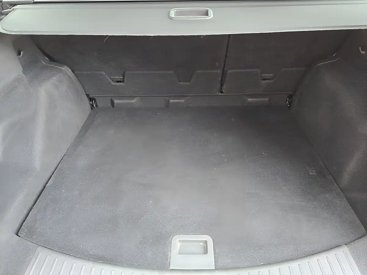 Used 2019 Ford Kuga ST-Line Edition Red - Interior and Exterior details 19