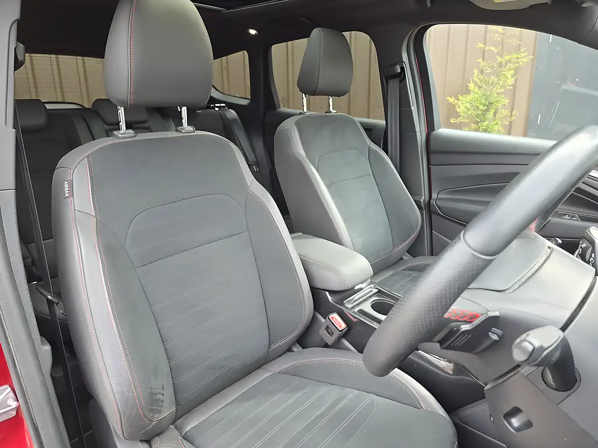 Used 2019 Ford Kuga ST-Line Edition Red - Interior and Exterior details 7
