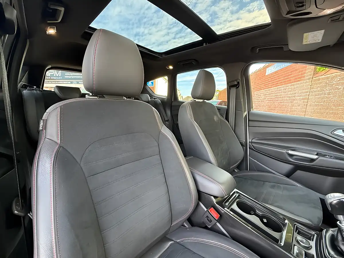 Used 2019 Ford Kuga ST-Line Edition White - Interior and Exterior details 10